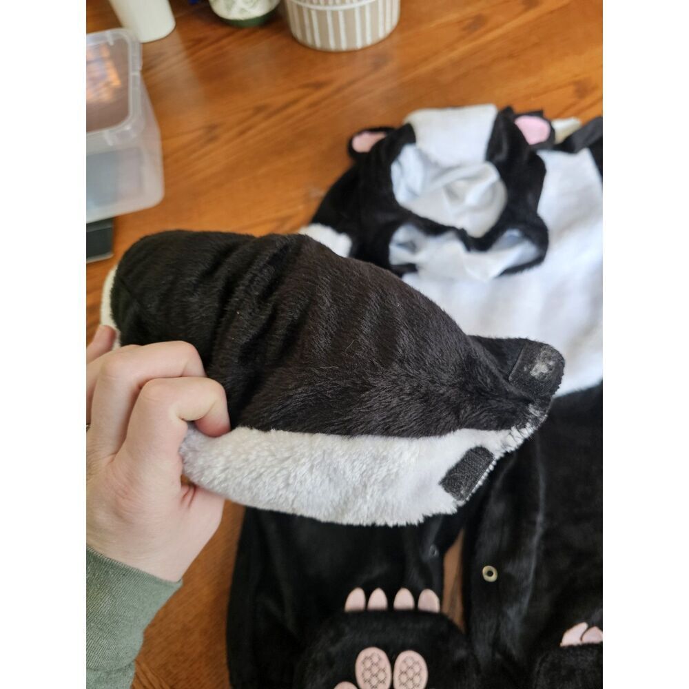 Celebrate! Toddler 12 to 18 Mo Lil Stinker Skunk Complete Halloween Costume - Picture 4 of 7